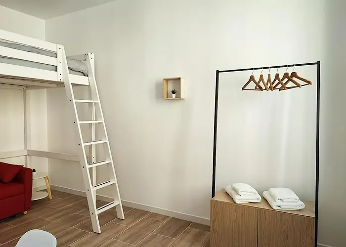 Escale Entre Cite Et Bastide Clim Wifi Smart Tv